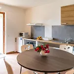 Ulvf Les Girelles Apartmanhotel 3*